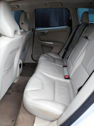 VOLVO XC60 2.0 T5 DYNAMIC FWD TURBO GASOLINA 4P AUTOMÁTICO
